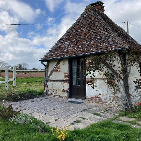 Willa Tiny House Du Haras Cour Lozey Sainte-Marguerite-des-Loges Zewnętrze zdjęcie